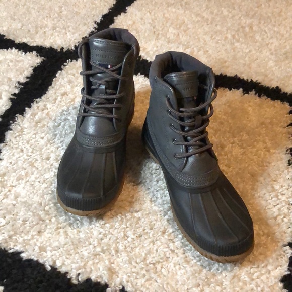 tommy hilfiger casey boots